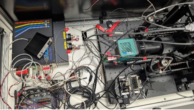 Oxxius laser combiner with FlexxRay 488 nm, 638 nm and StaxxBeam 561 nm lasers for the mesoSPIM
